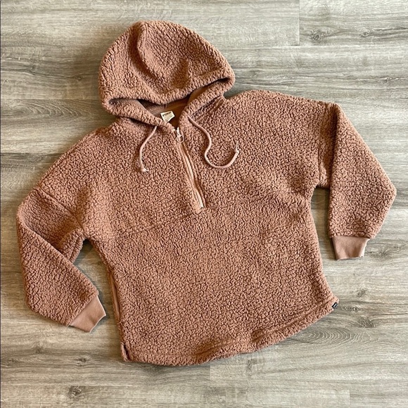 PINK Victoria's Secret Tops - PINK Victoria's Secret sherpa half zip hoodie